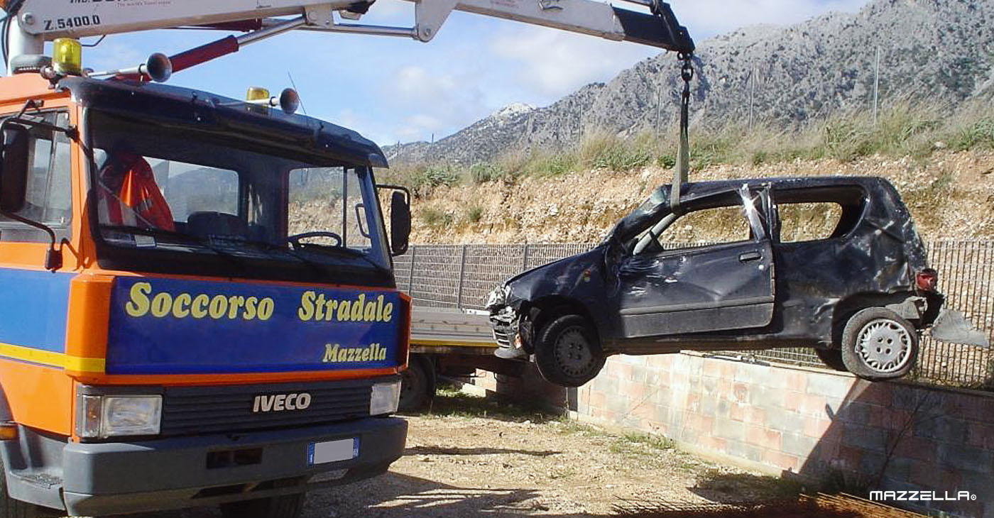 Soccorso Stradale - Centro Servizi Auto Mazzella